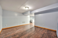1627EGlennDR-18