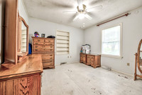 14017StillwellRD-14