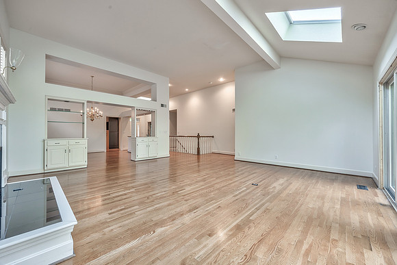 12452LindenST-25