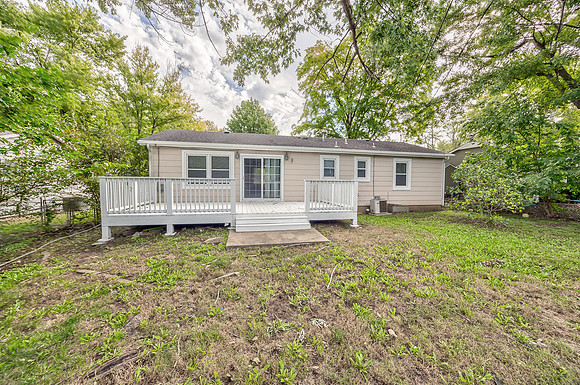737NWoodlandST-25