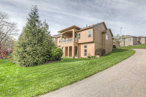 8421PrimroseSt-41