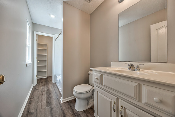 17903W158ST-32