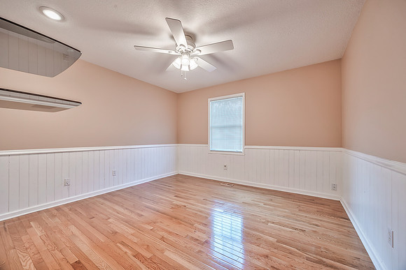 8016MonroviaST-19