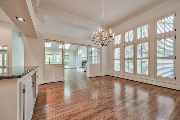 12452LindenST-20