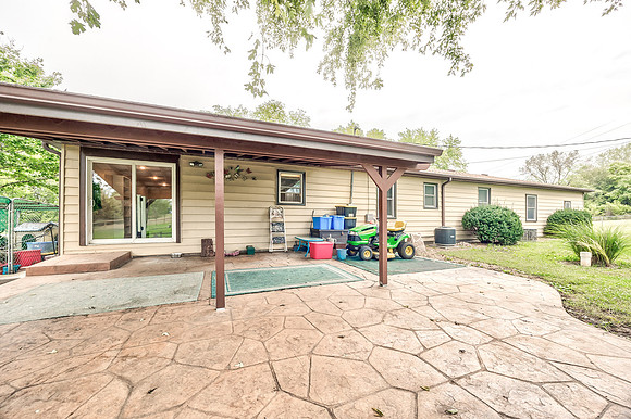14017StillwellRD-34