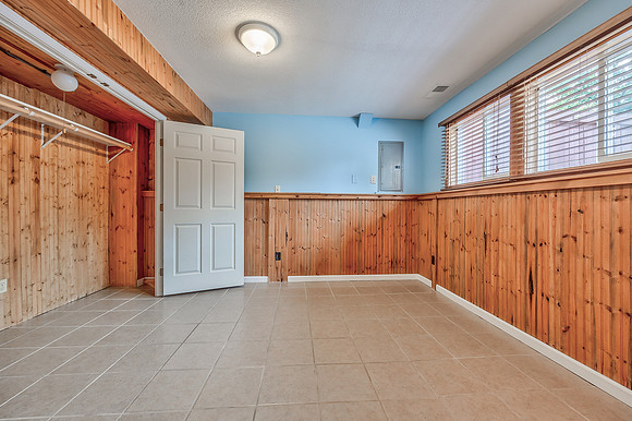 8016MonroviaST-28