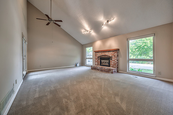 6919HalletDR-4