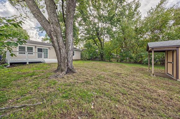737NWoodlandST-27
