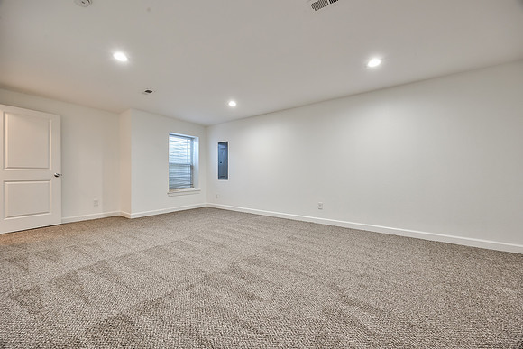 10536ClubhouseDR-24