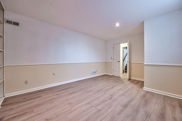 6919HalletDR-23