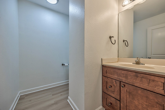 10536ClubhouseDR-5