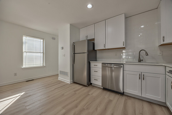 10536ClubhouseDR-8