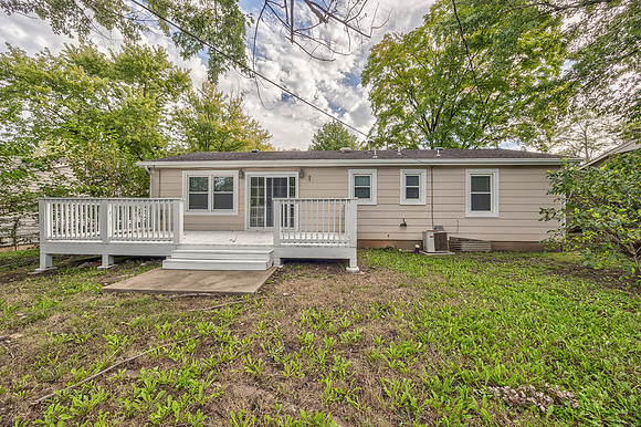 737NWoodlandST-22