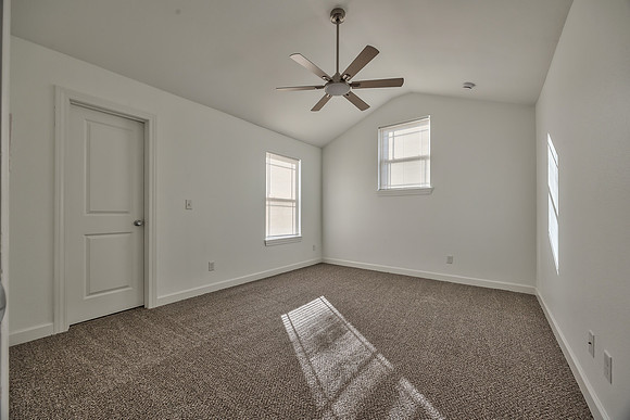 10536ClubhouseDR-19
