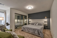 8106MonroviaSt-6