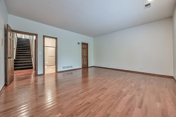 12452LindenST-37