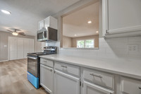 737NWoodlandST-12