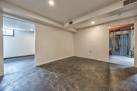 301NHarrisonINT-19