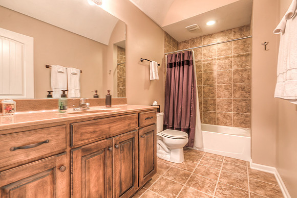 8421PrimroseSt-30