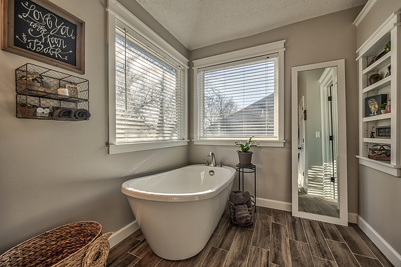 15629SLindenwoodDr-23