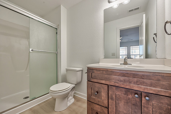 10536ClubhouseDR-15
