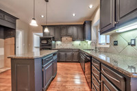 12452LindenST-15