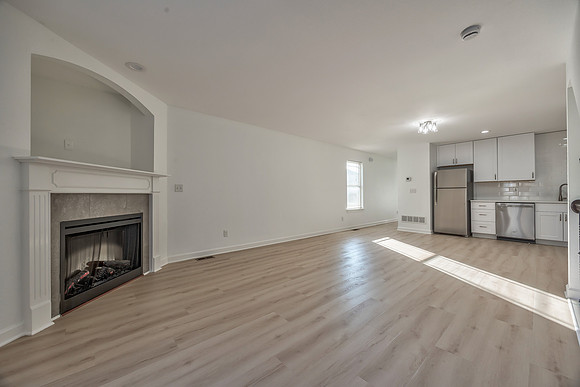 10536ClubhouseDR-12
