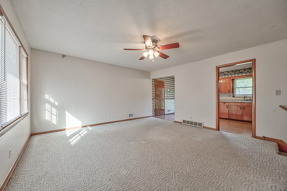 8006E89ST-3