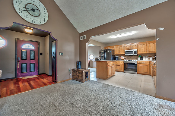 301NHarrisonINT-5