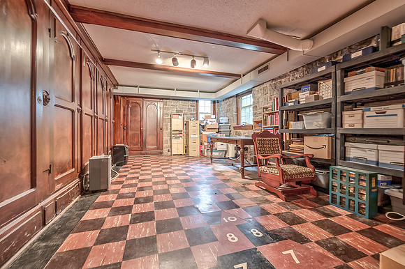 321WThirdSt-18