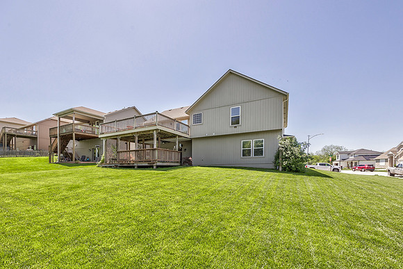 12201EwingAve-26