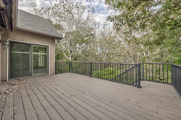 12452LindenST-42