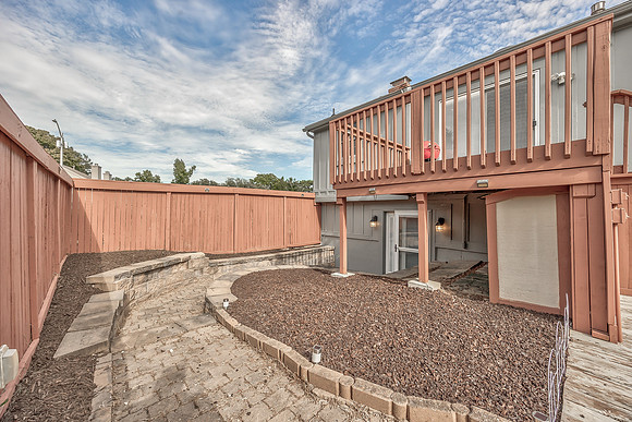 8016MonroviaST-38