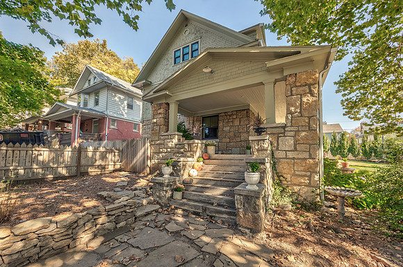 4337CampbellEXT-3