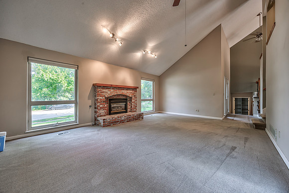 6919HalletDR-6