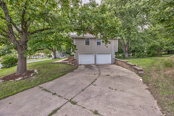 12914GoddardAve-32