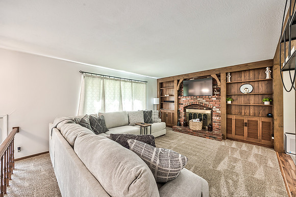 4328SBrentwoodSt-6