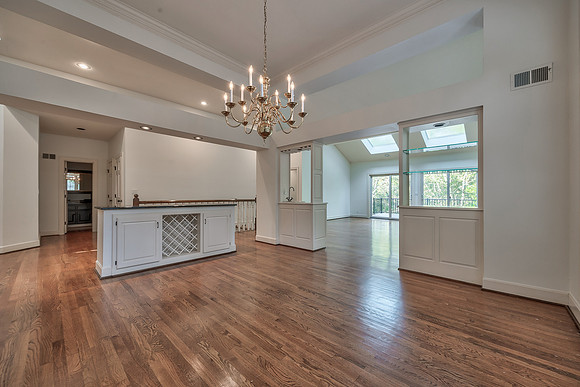 12452LindenST-22