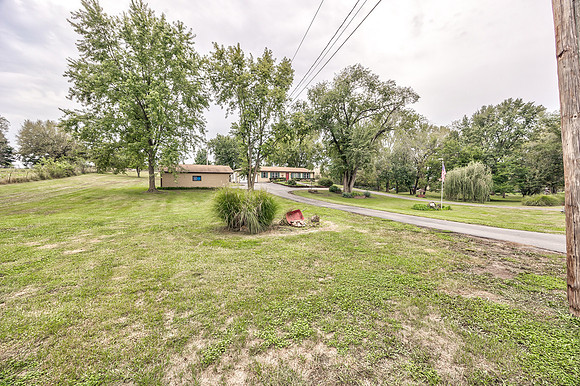 14017StillwellRD-41