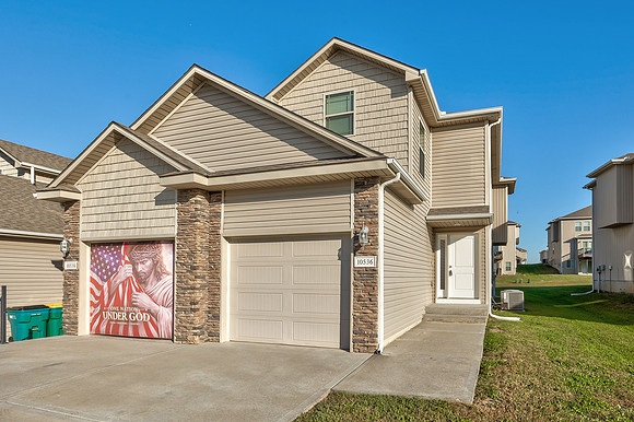 10536ClubhouseDR-3