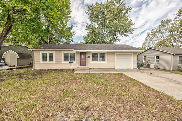 737NWoodlandST-2