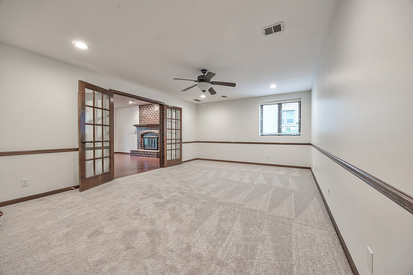 12452LindenST-38