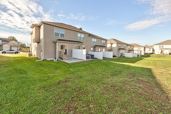 10536ClubhouseDR-28