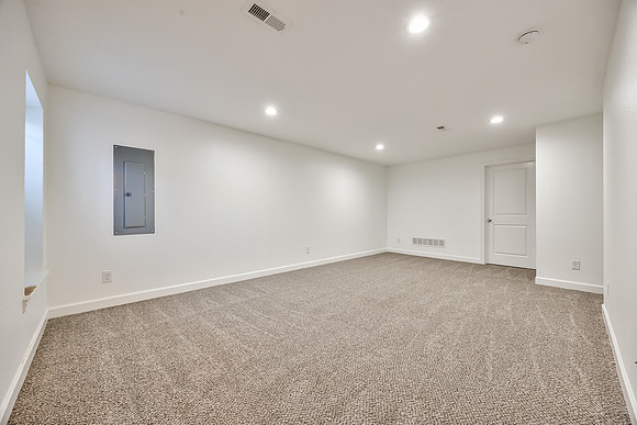 10536ClubhouseDR-21