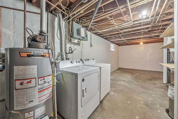 9010WesternHillsDr-25