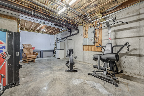 22402McIntyreRD-36