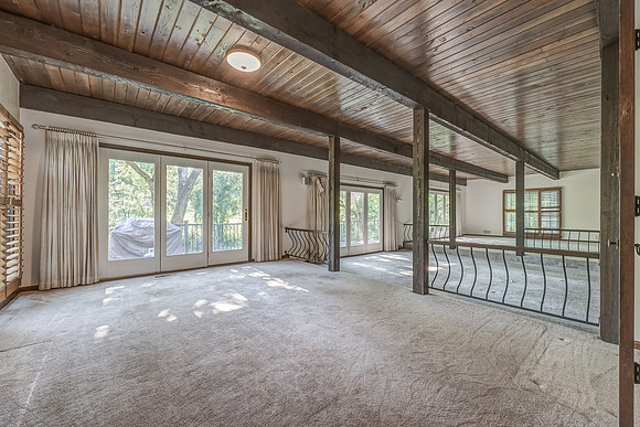 12600OverbrookRD-10