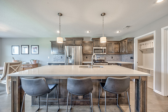 4246LakeviewTR-24
