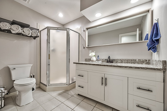 700WhiteOakLn-52
