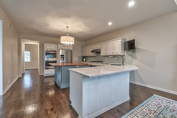 13115LarsenSt-26